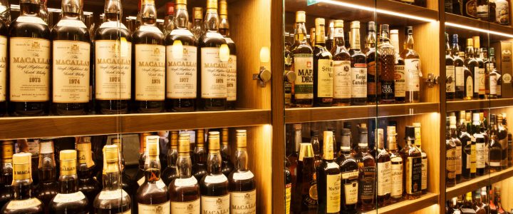 Whisky Tasting: Rauchige Whiskies am Kaminfeuer